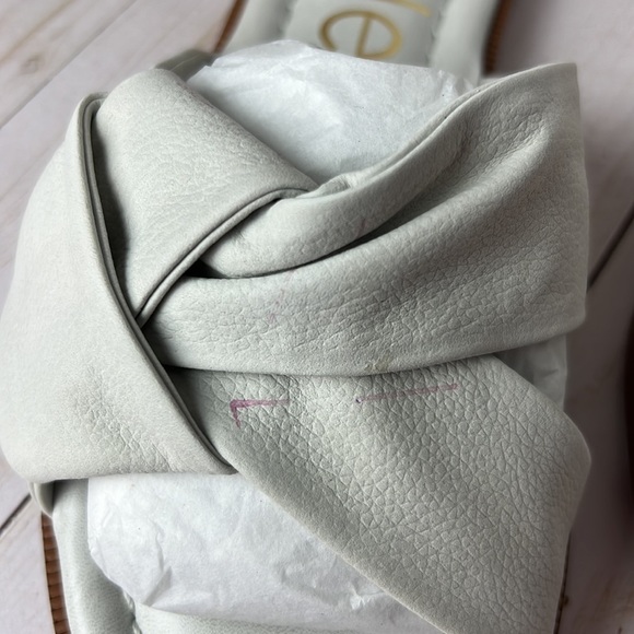 Elegant White Sandals Nicole Effie, beach, vacation, white sandals, flat - Picture 5 of 7